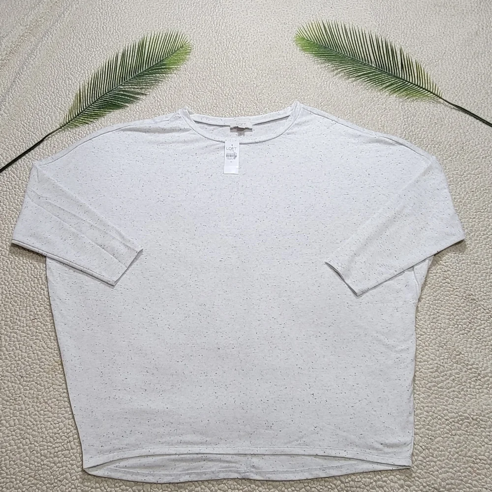 Loft‎ Dolman Sleeve Light Grey Women’s Top Size M.